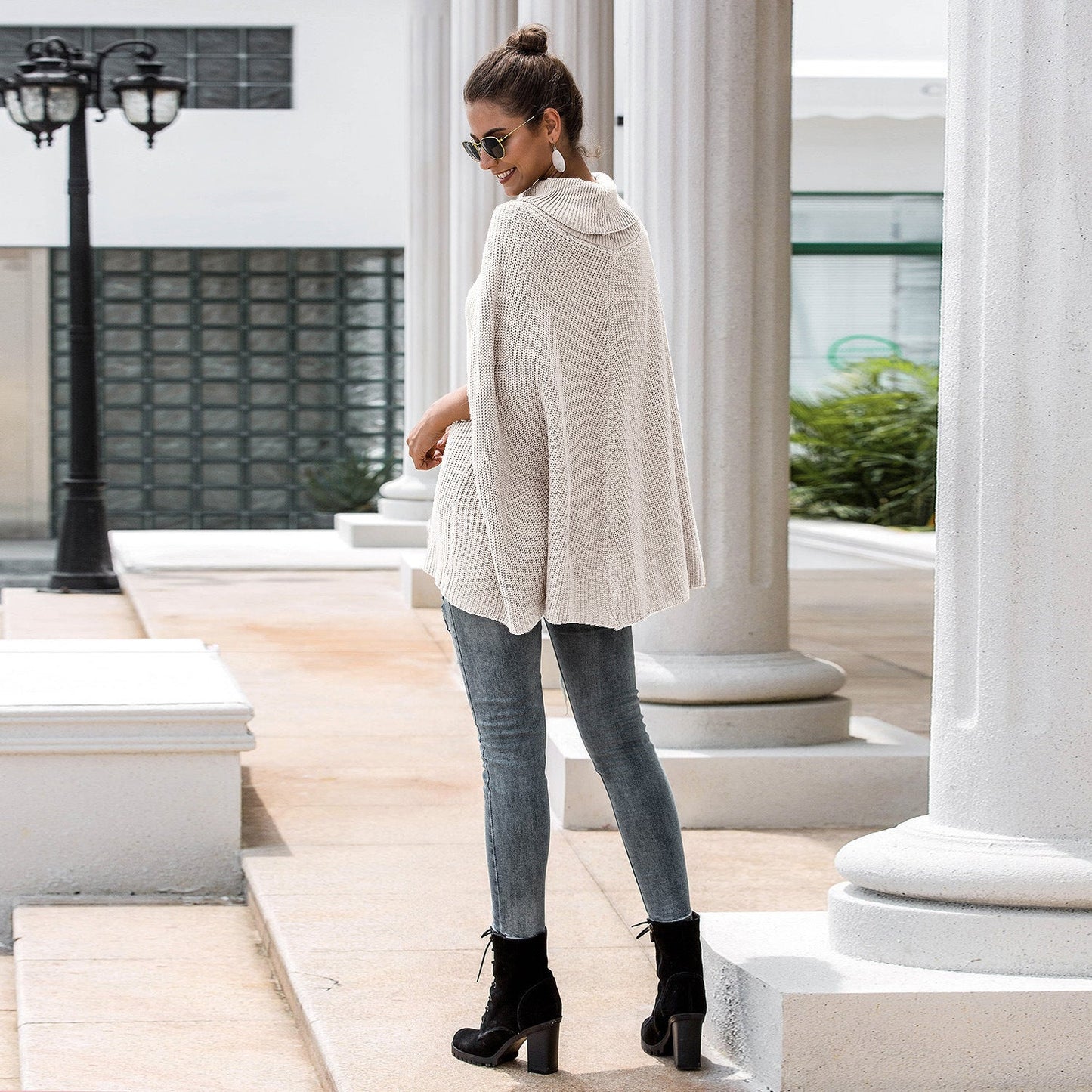 Damen Cape-Pullover mit strukturiertem Design und weitem Schnitt ModeGeist