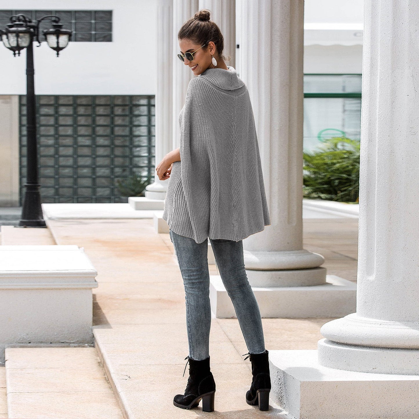 Damen Cape-Pullover mit strukturiertem Design und weitem Schnitt ModeGeist