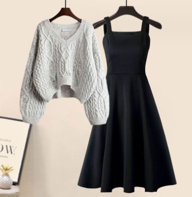 ModeGeist | Zweiteiliges Satz Bestehend Aus Einem Hochwertigen Cross Strickpullover und Einem Eleganten Kleid