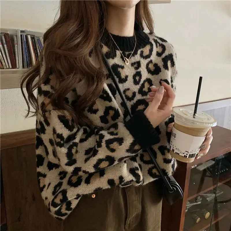 ModeGeist | Stylischer Pullover mit Leopardenmuster