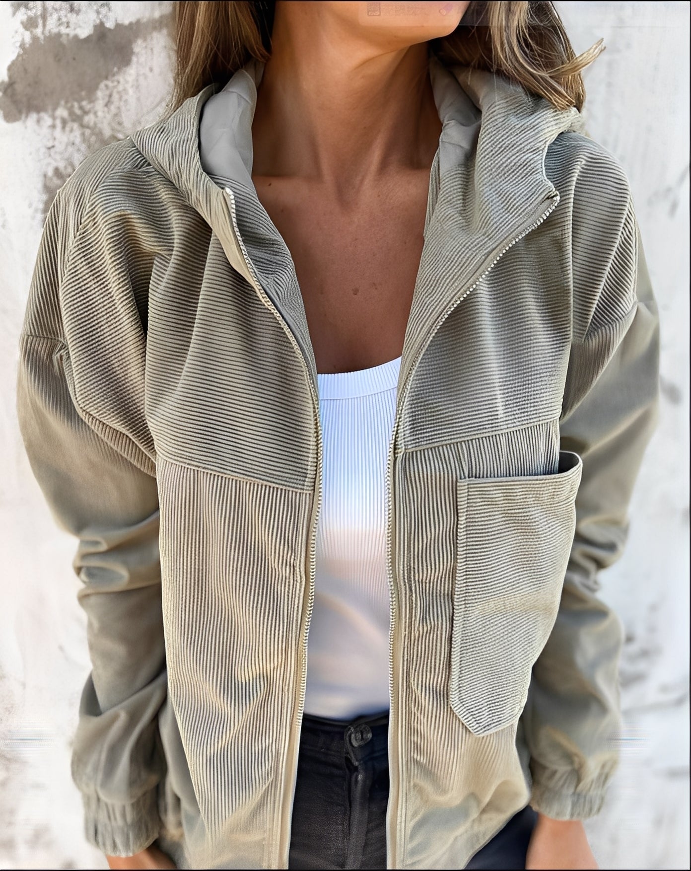ModeGeist | Lässige Cord-Jacke mit Kapuze für Frauen