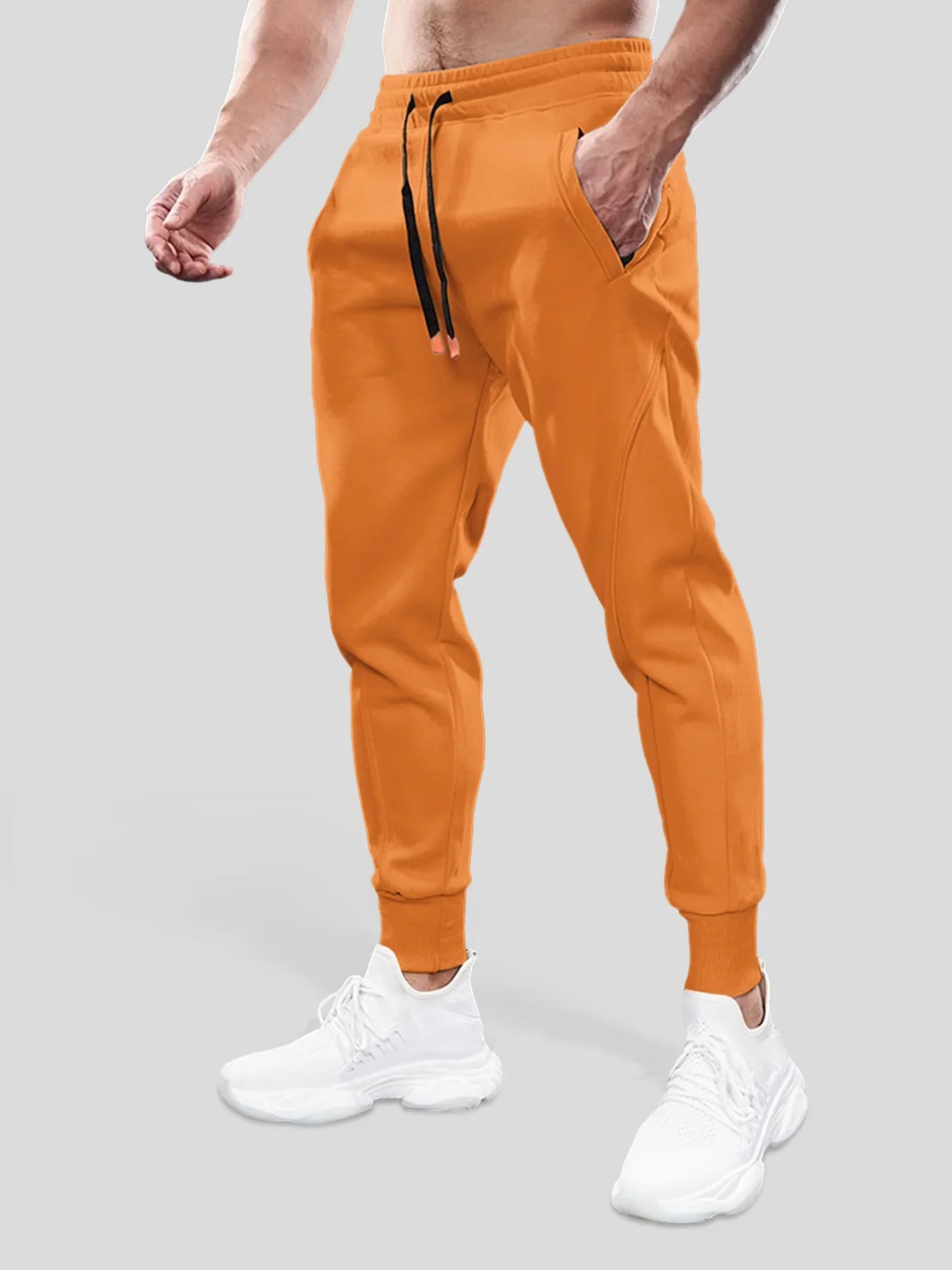 Schmale Jogginghose von HEINRICH