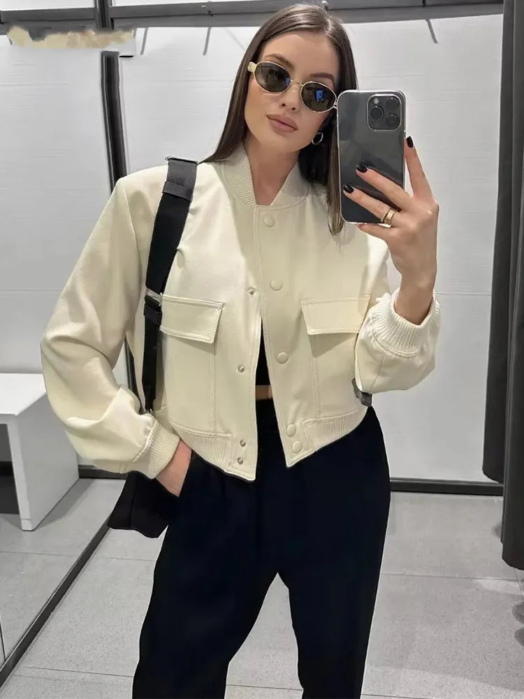 ModeGeist | Stylische und Elegante Jacke