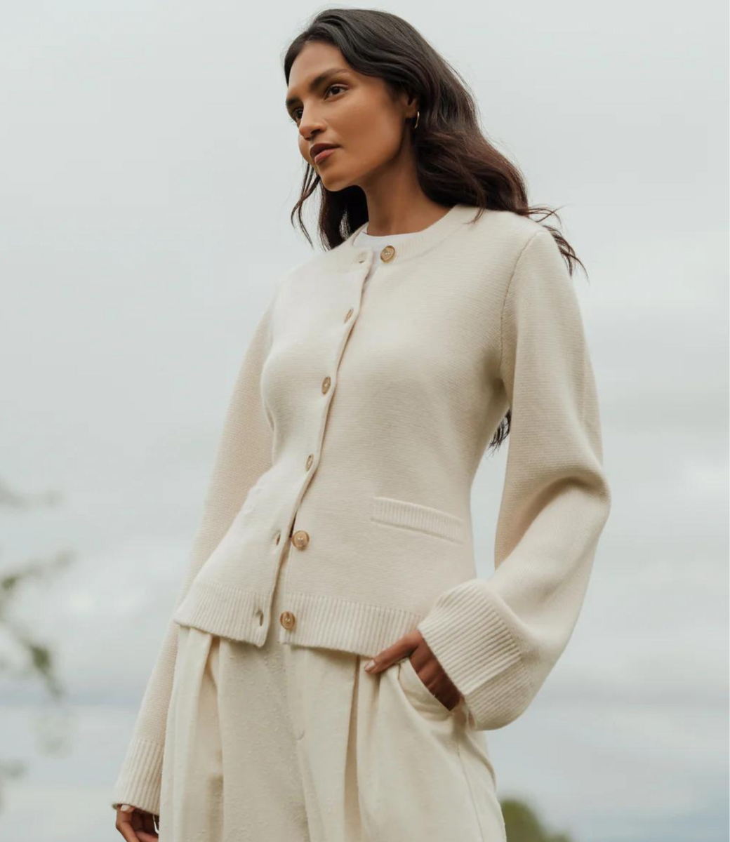ModeGeist | Luxus Gestrickter Cardigan