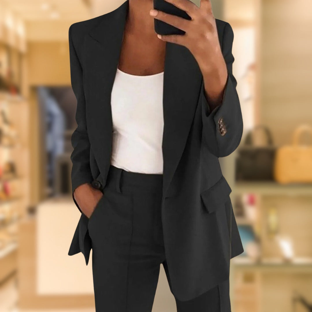 Anzug: LILITH Blazer und Hose