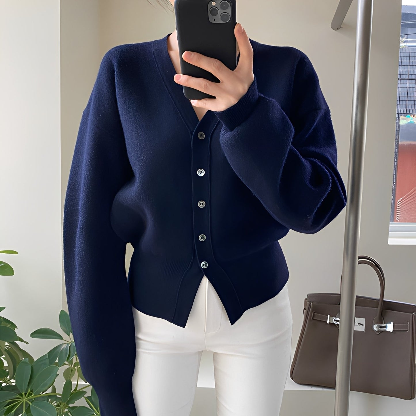 ModeGeist | Klassische, locker gestrickte Strickjacke für Frauen