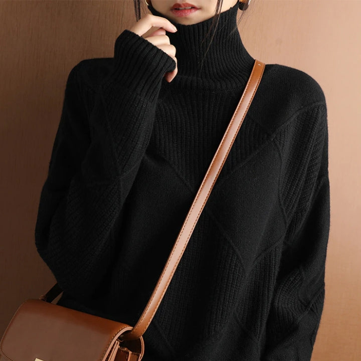 Handgestrickter Damen-Rollkragenpullover von Bonafita - Modell Jessie