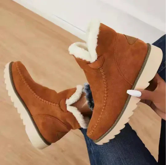 ModeGeist | Damenstiefel aus Plüsch-Schafsfell