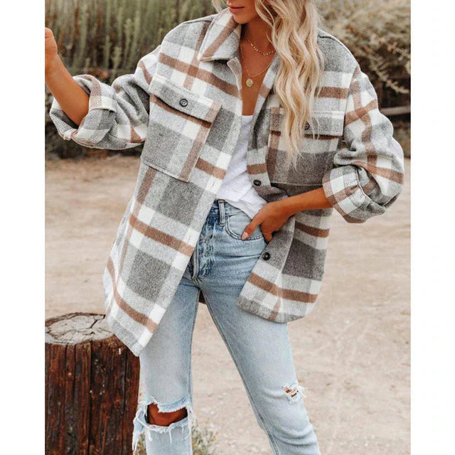 ModeGeist | Klassische Karierte Jacke in Großen Größen für Damen