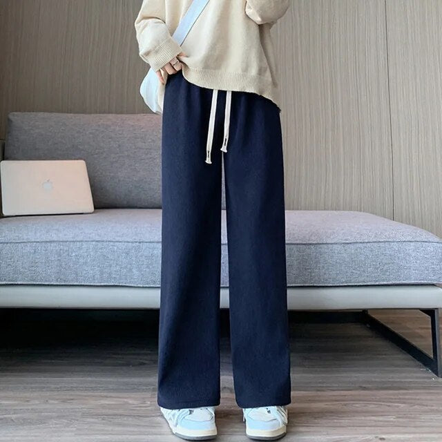 Marine: Lange, weite Hosen