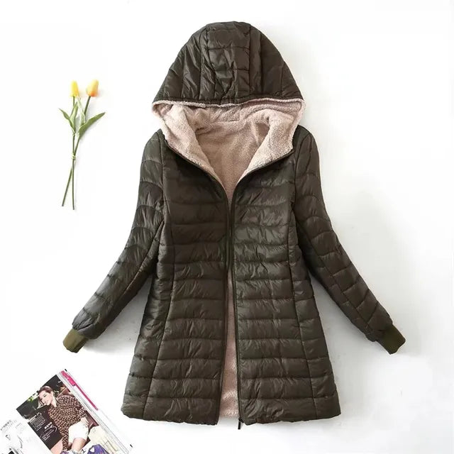 Baumwolljacke mit Kapuze von Ayva