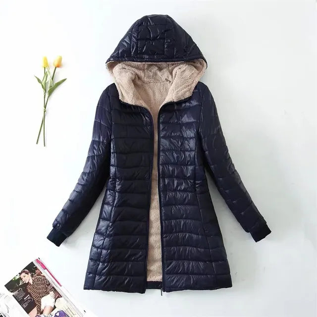 Baumwolljacke mit Kapuze von Ayva