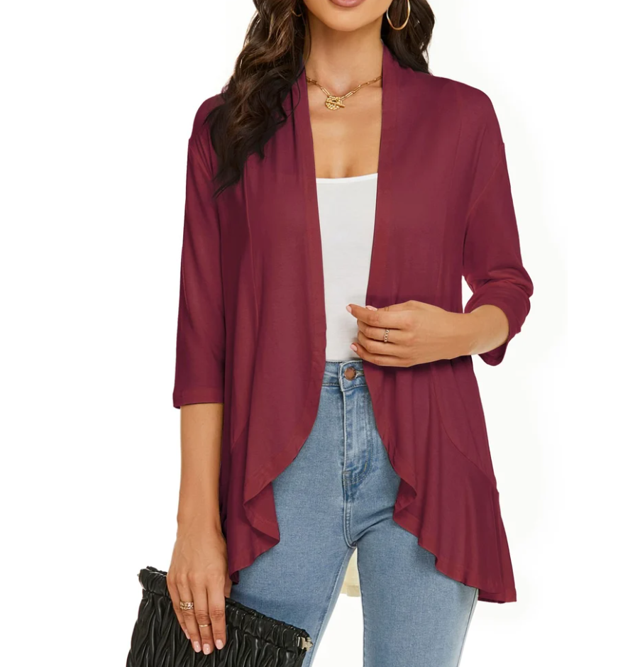 Leichte Damenstrickjacke in Weiß