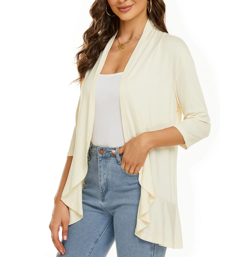 Leichte Damenstrickjacke in Weiß