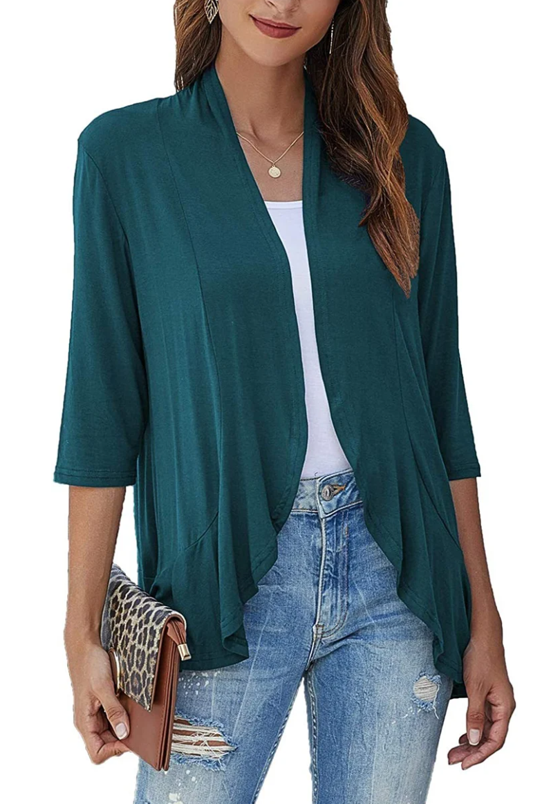 Leichte Damenstrickjacke in Weiß