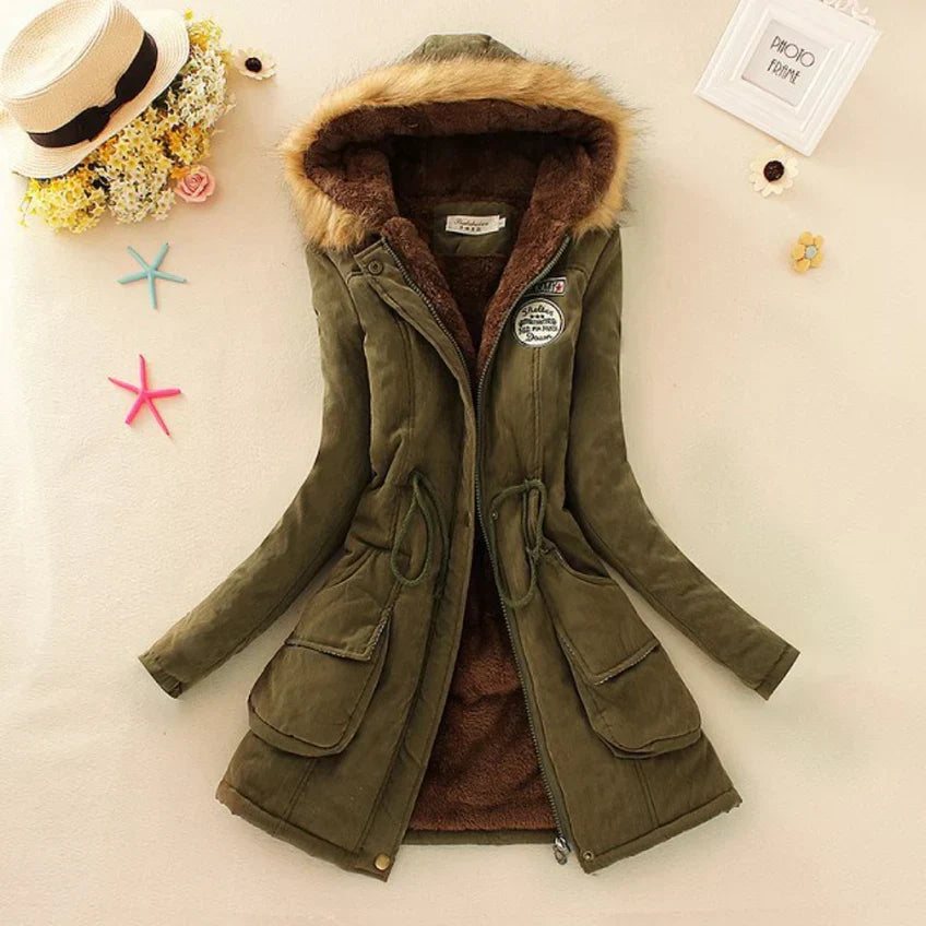ModeGeist | Warme Gefütterte Winterjacke mit Kapuze für Damen