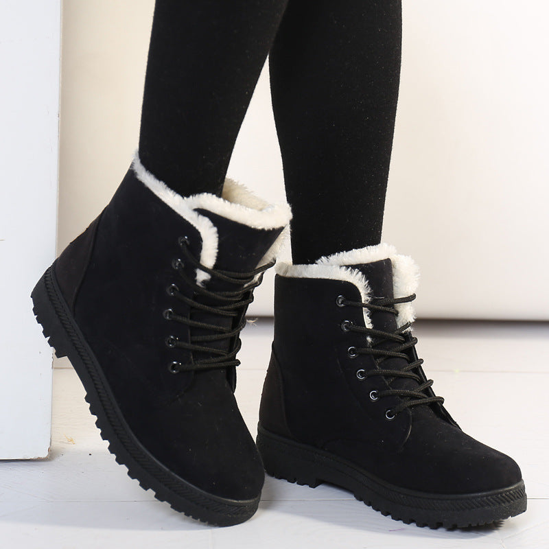 ModeGeist | Knöchel Stiefel - Wildleder - Schnürung Vorne - Kunstpelz-Besatz - Profilsohle