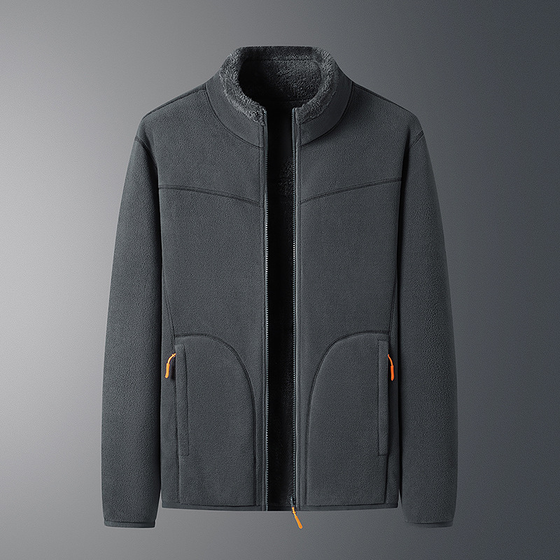 Kuschelige Fleecejacke mit langen Ärmeln und Reißverschlusstaschen von Kouvara