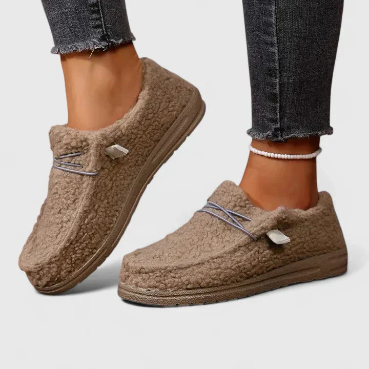 MODEGEIST Damen Loafer bequeme Passform vielseitiger Stil Casual
