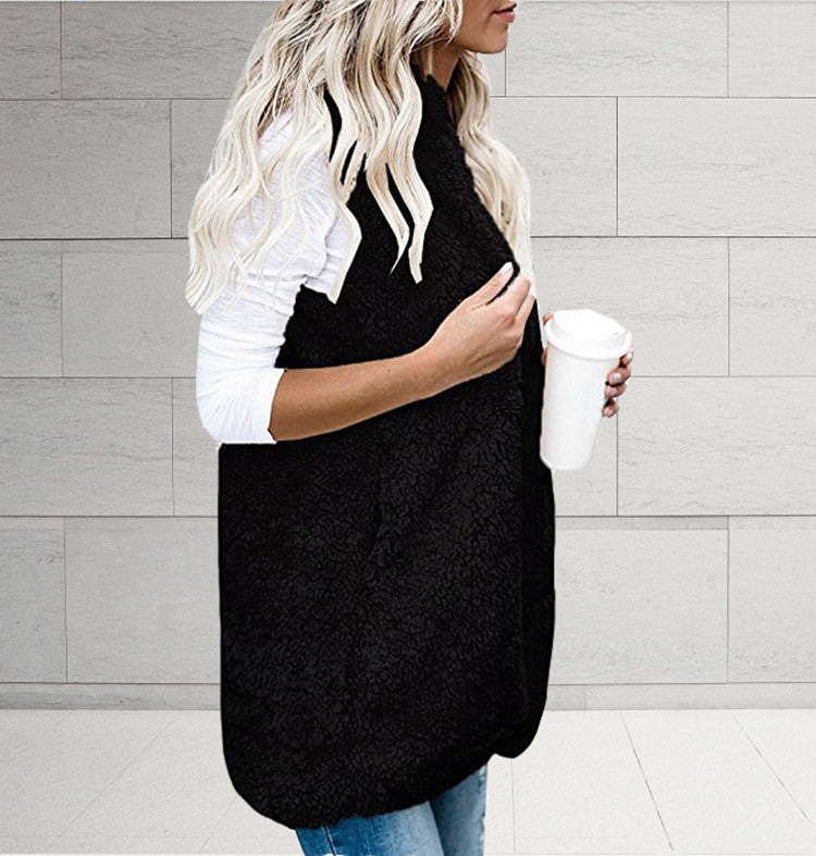 Damen Kuschelige Fleece-Weste mit ergonomischem Schnitt und großen Taschen ModeGeist