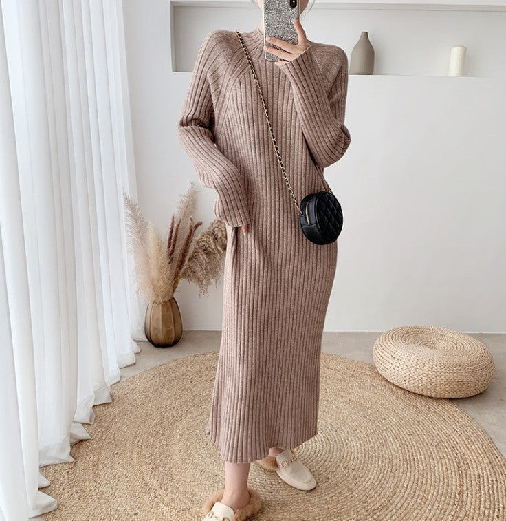 Damen Strickkleid mit ansprechendem Rippdesign und eleganten Schnittdetails ModeGeist