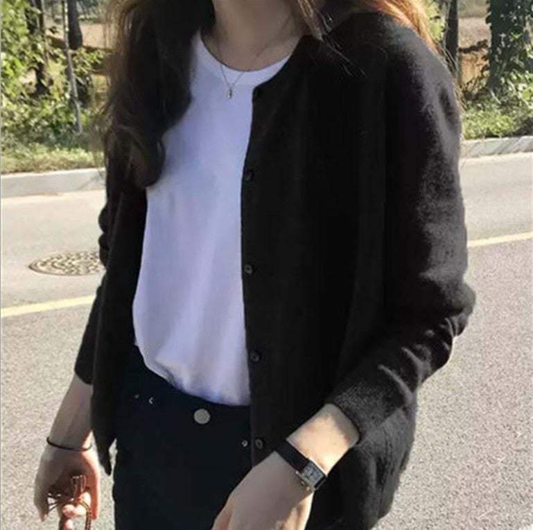 Damen Strickjacke mit feiner Textur und eleganten Knopfdetails ModeGeist