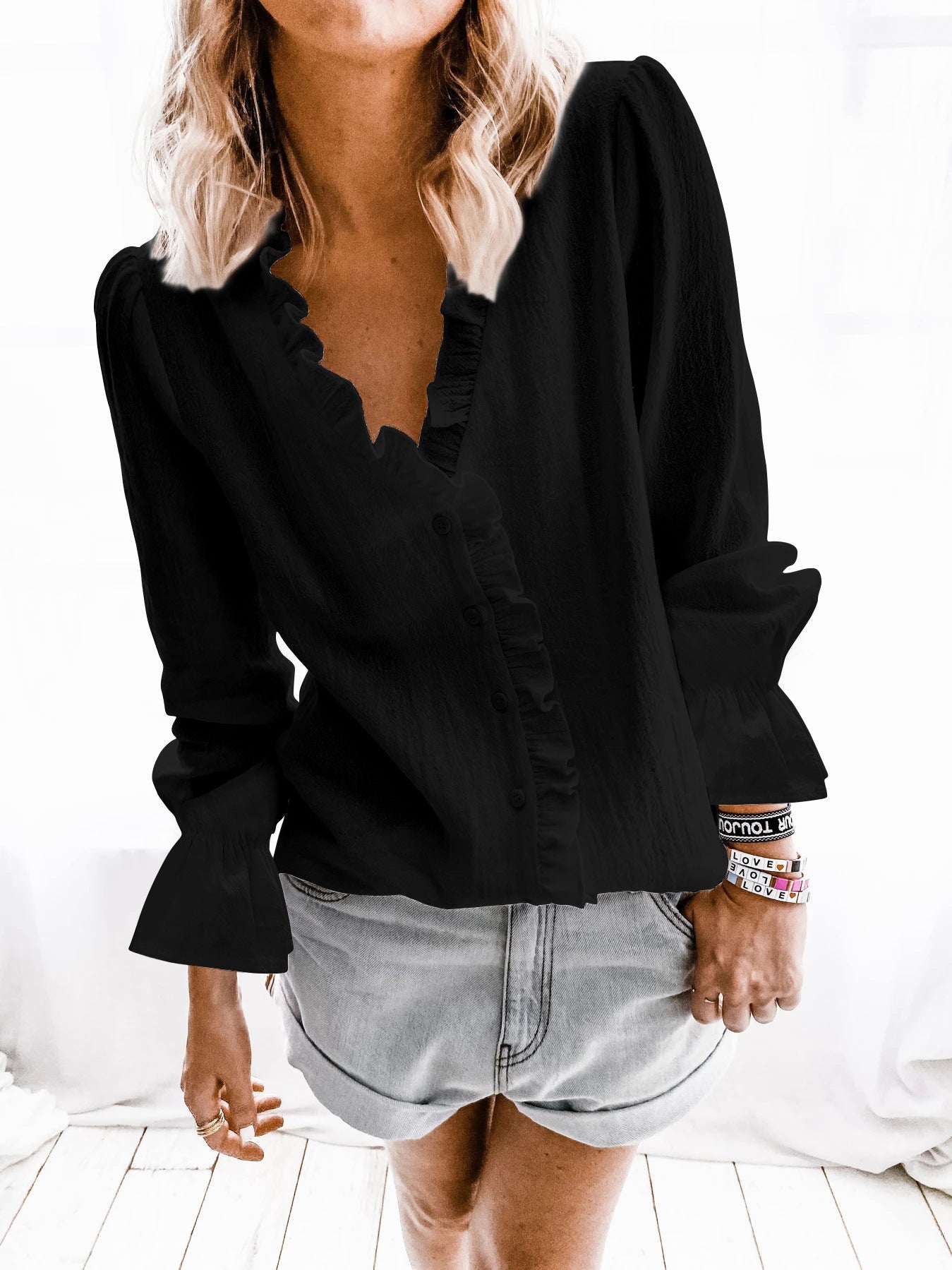 Damen Blusenshirt mit Rüschendetails und Knopfverschluss ModeGeist