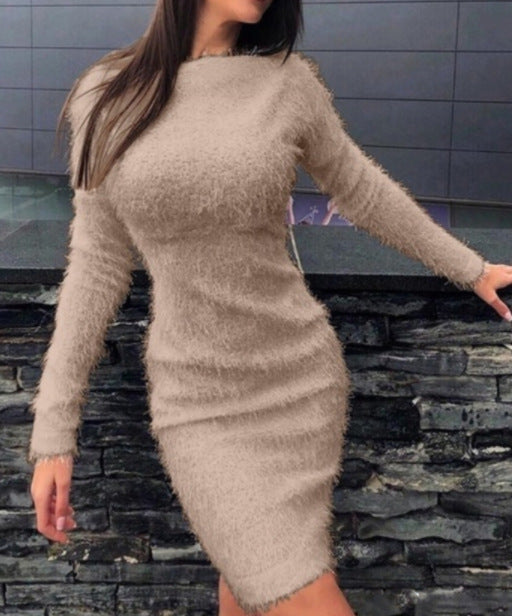 Elegantes Damen-Strickkleid mit Struktur und langen Ärmeln von MODEGEIST