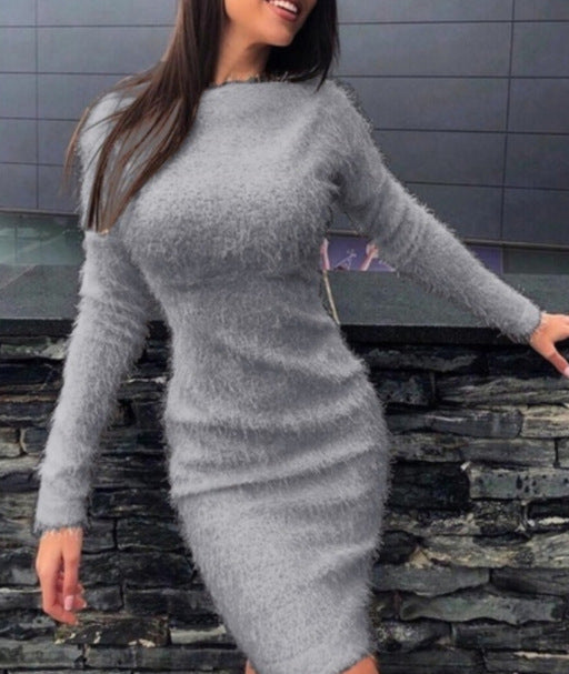 Elegantes Damen-Strickkleid mit Struktur und langen Ärmeln von MODEGEIST