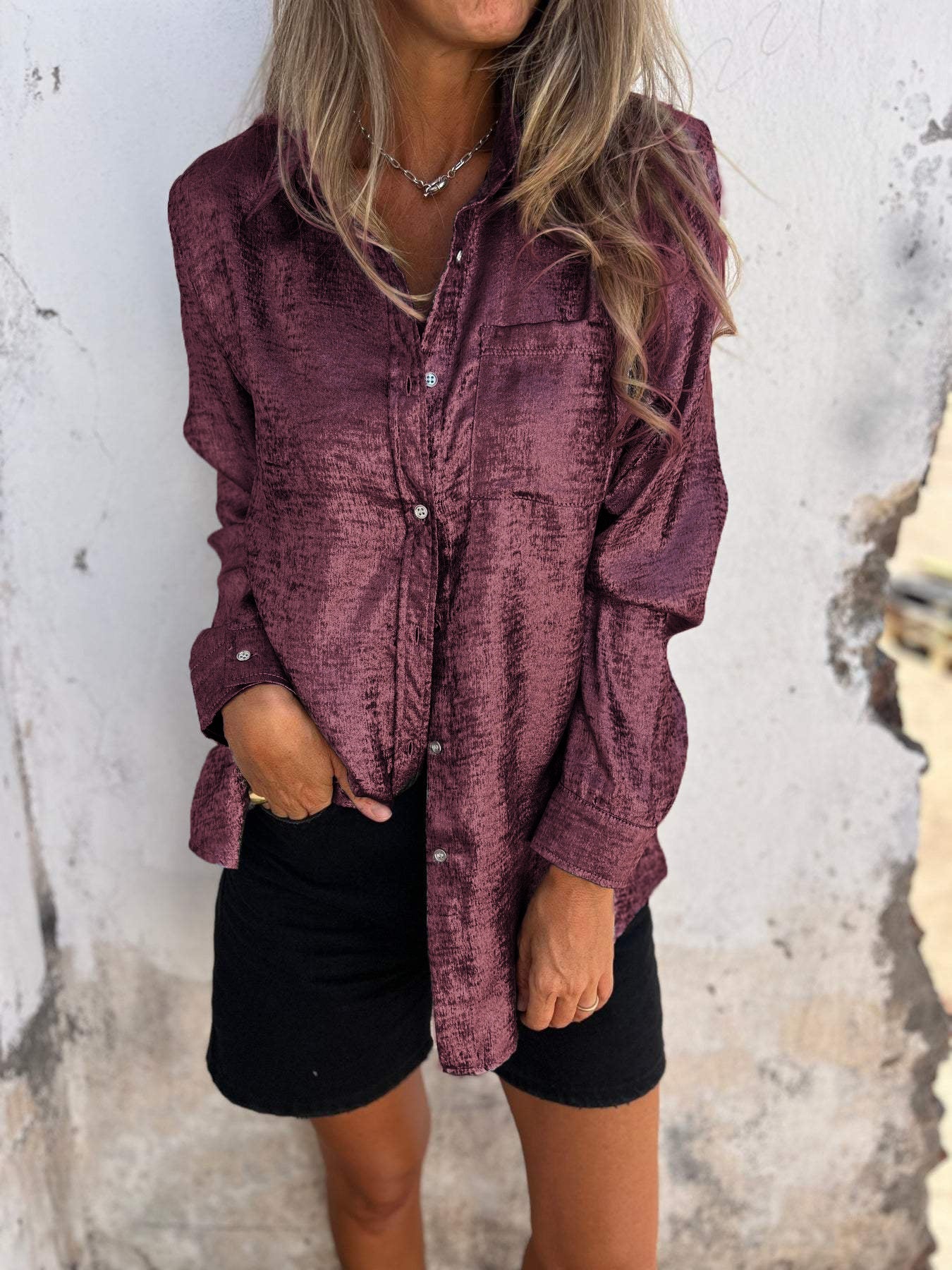 Hera: Elegantes Metallic-Shirt