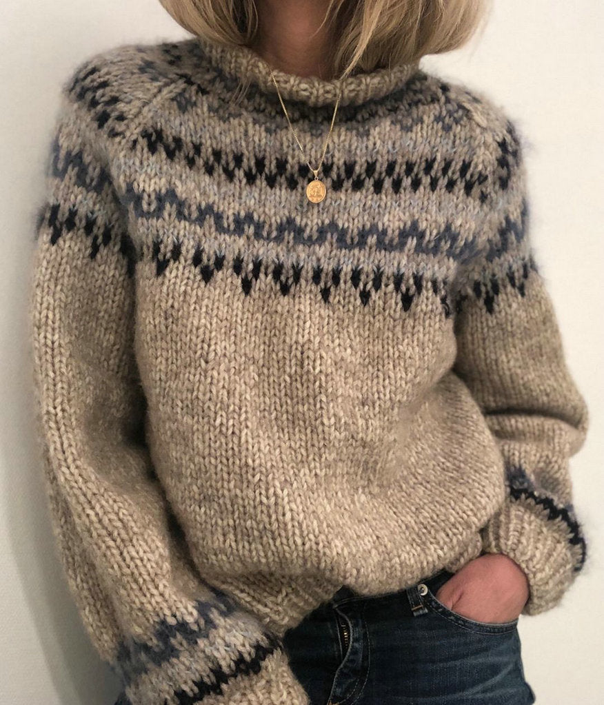 Damen Grober Strickpullover mit hohem Kragen und einzigartigem Muster ModeGeist