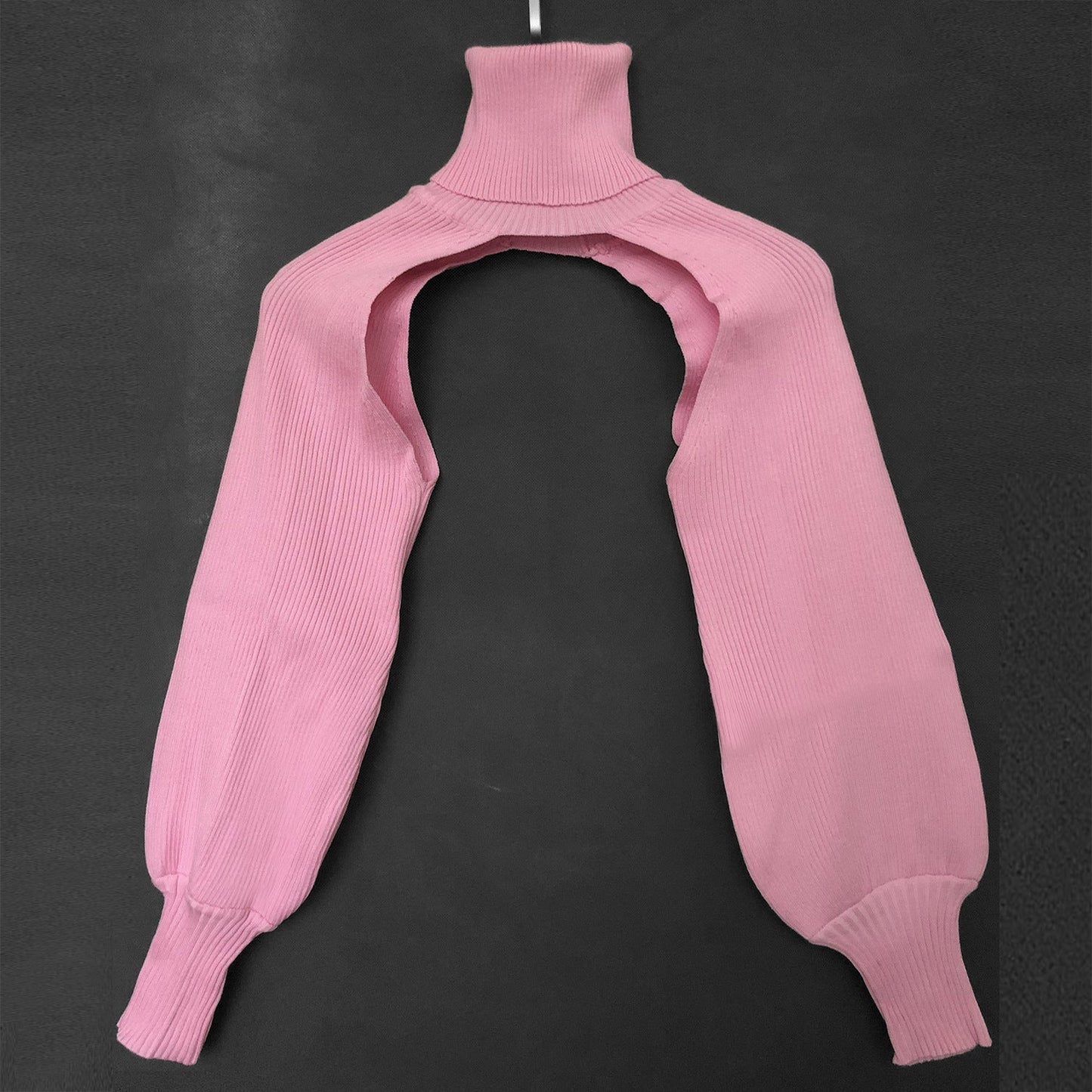 Damen Strickoberteil mit innovativem Schnitt und hohem Kragen ModeGeist