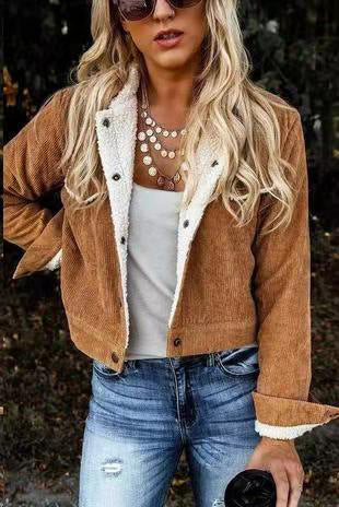 ModeGeist | Kurzjacke im lässigen Stil