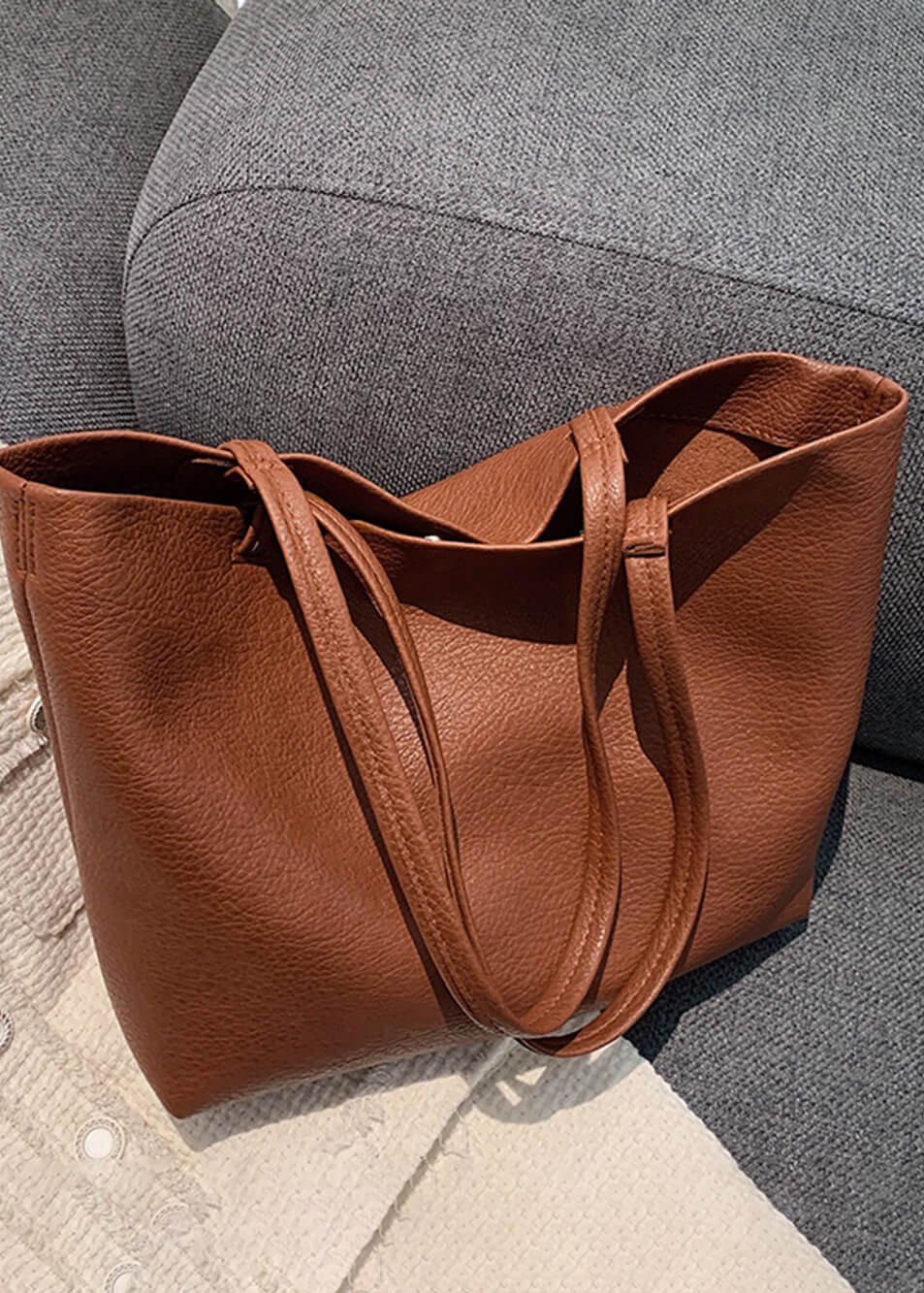 ModeGeist | Geräumige Damen Schultertasche Aus Weichem Leder