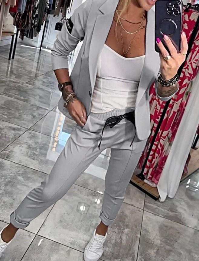 Edle Baumwolljacke und -hose von Marie™