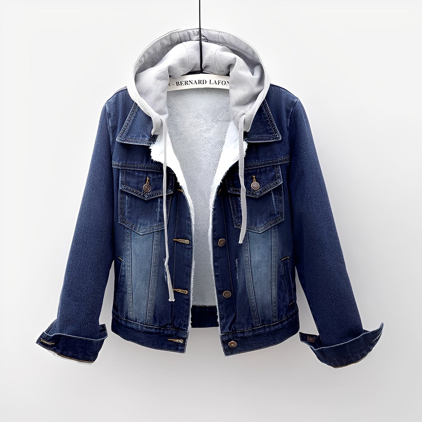 ModeGeist | Stilvolle Jeansjacke mit abnehmbarer Kapuze für Frauen