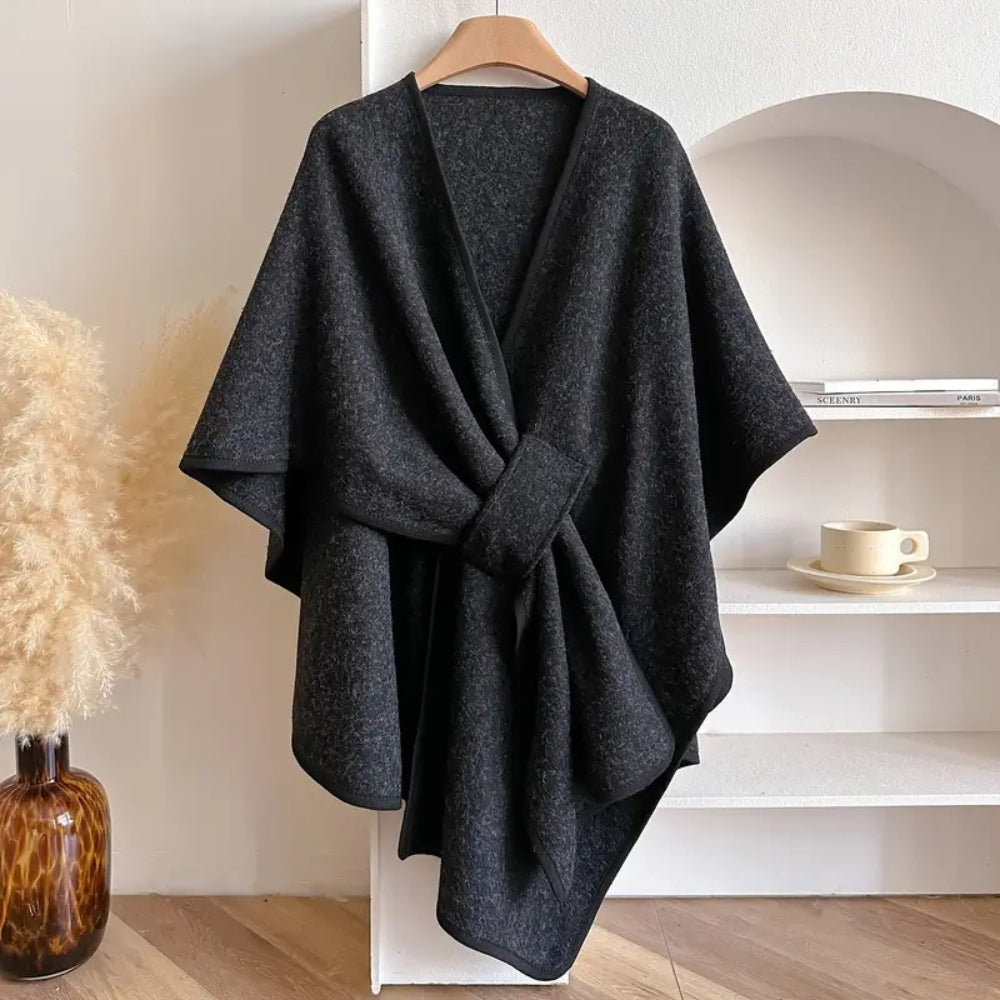ModeGeist | Winddichter Stola-Mantel für Frauen