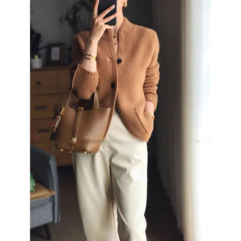 Eytora Damen Strickjacke:  Wärmend und Stilvoll