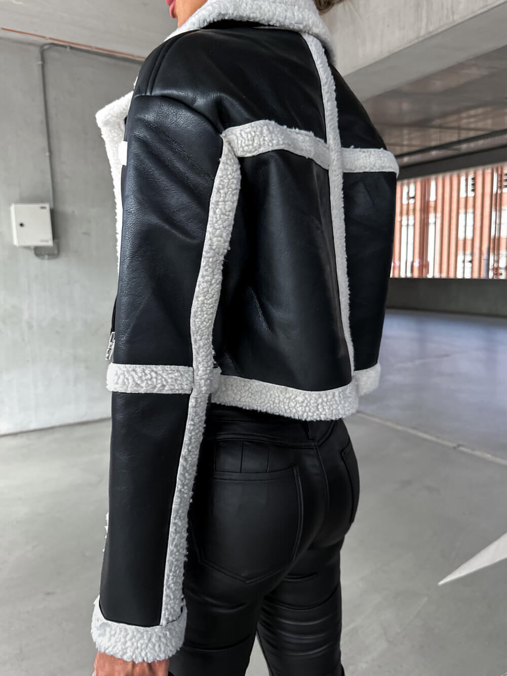  - ModeGeist