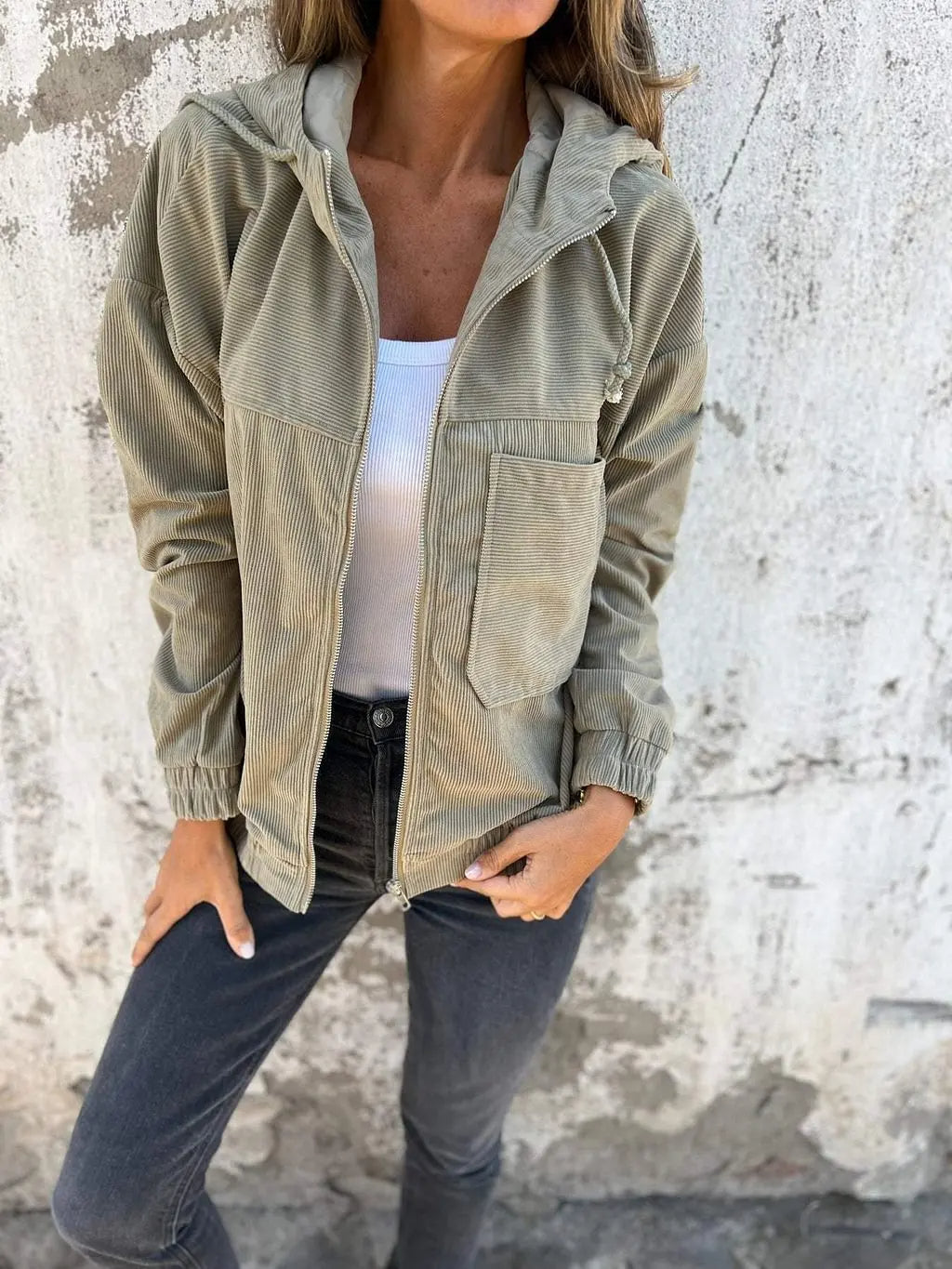 ModeGeist | Corduroy-Jacke mit Kapuze