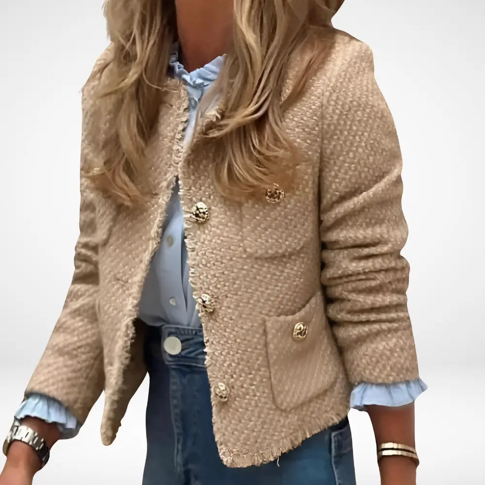 ModeGeist | Übergangssaison Damen mit aufgesetzten Taschen – Estelle
