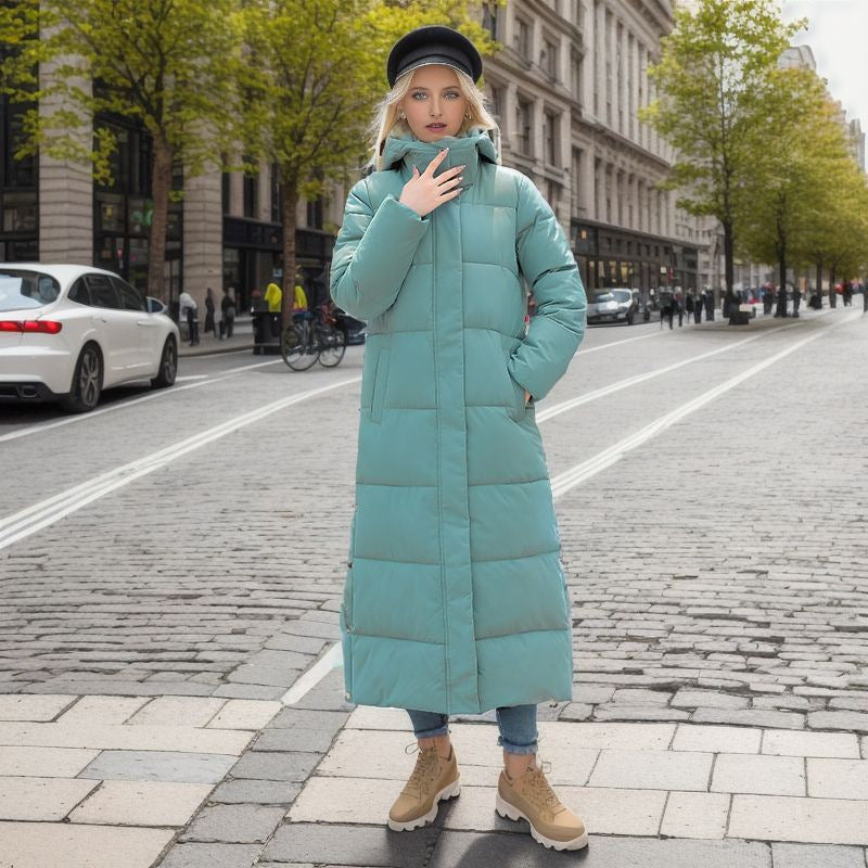 ModeGeist | Lange und stylische Daunenjacke für Frauen