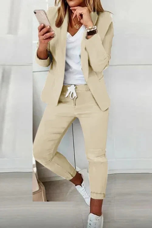 Luella Blazer und Hose mit langen Ärmeln