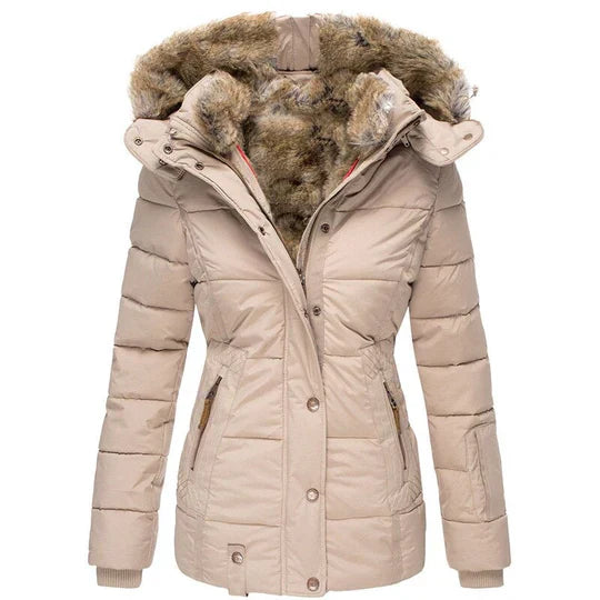 Moderner Wintermantel im Pariser Stil