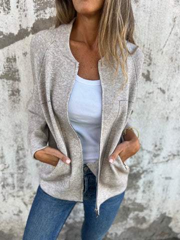 ModeGeist | Trendiger Cardigan mit Reißverschluss Gemütlicher Look Modisch und Vielseitig