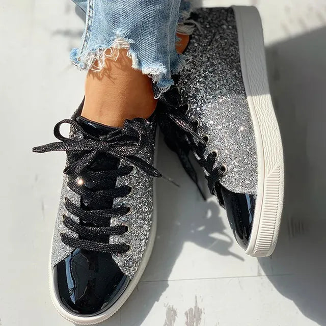 Luxuriöse, legere Damenschuhe mit Glitzer von Quisha