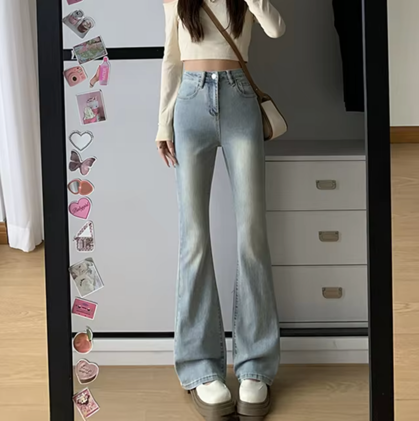 ModeGeist | Schicke High-Waist-Schlagjeans für Damen