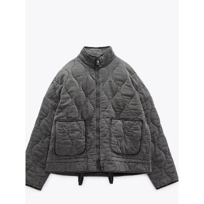 ModeGeist | Klassische Gesteppte Jacke für Frauen