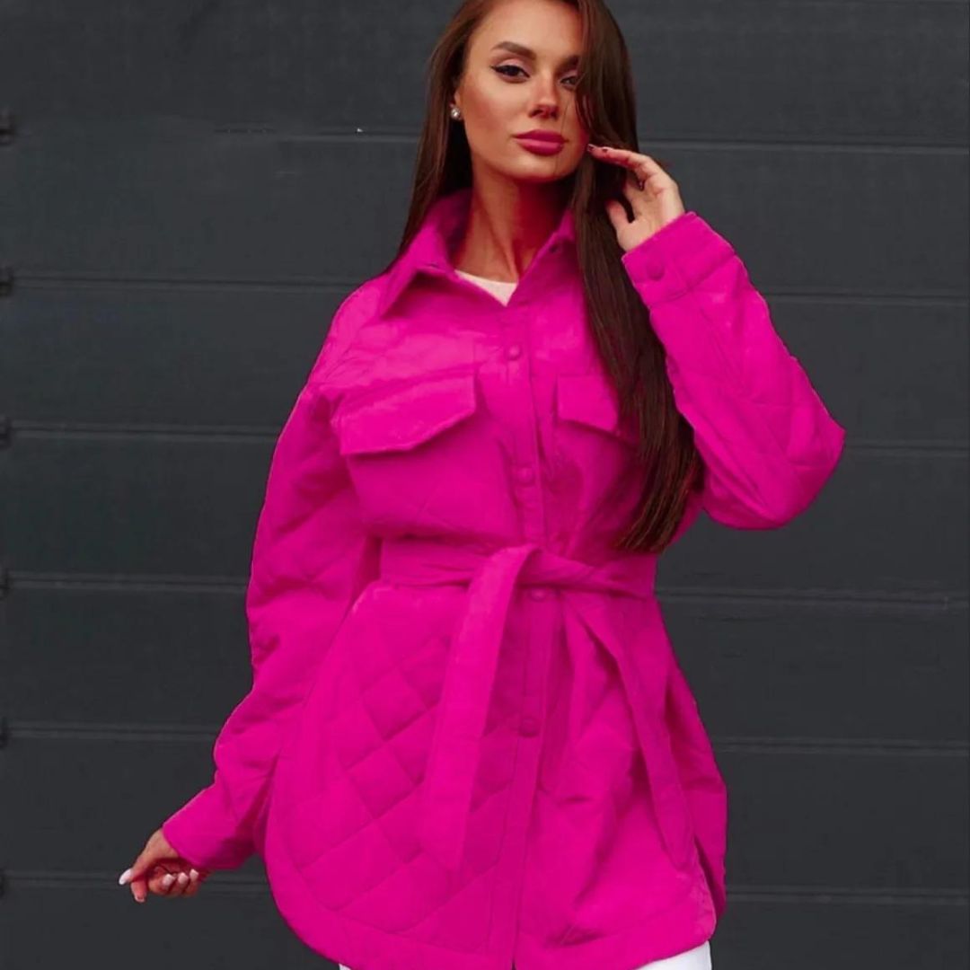 ModeGeist | Klassisch gesteppte Jacke mit Druckknöpfen