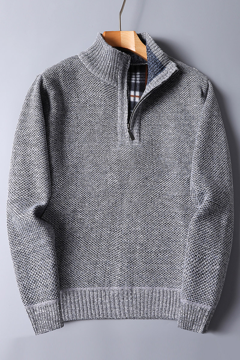 Angenehmer Herrenpullover mit Reißverschluss